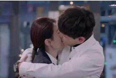 邓伦吻过的女星,第一位已经结婚,最后一位隔着