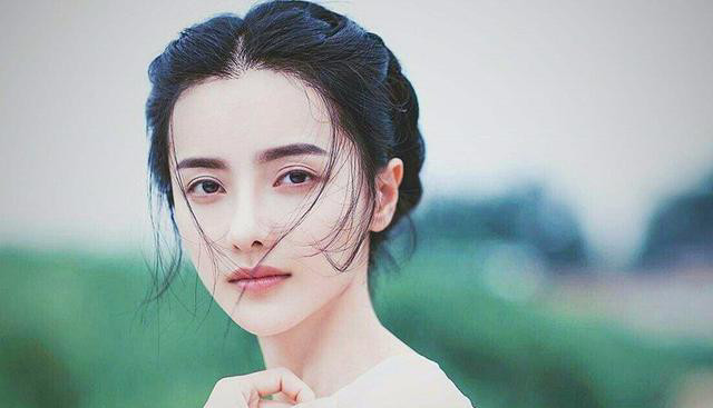 卓伟1年前就爆料吴秀波和张芷溪,但两人的情人