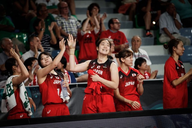 日本主帅:中国女篮年轻而老练≦日本队≧ 日本