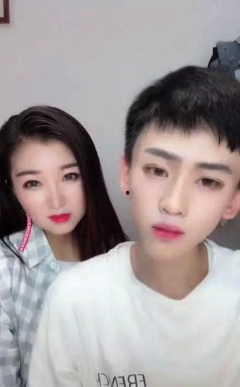 抖音最丑情侣火了,化妆后惊现撕漫脸,网友: