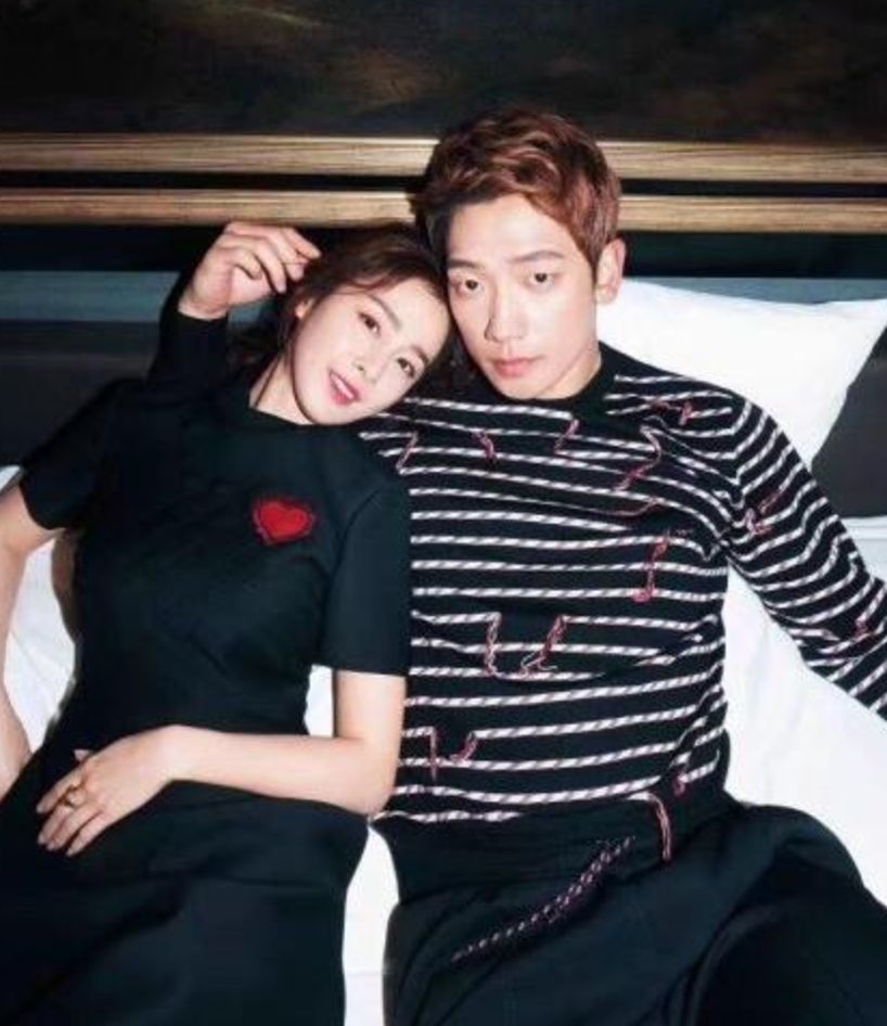 金泰希婚后当贤惠儿媳,无巨星架子对公公殷勤