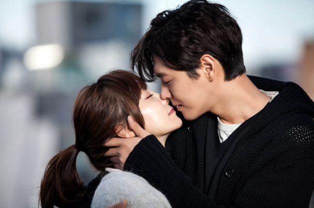 女人真正放下一个男人,不是拉黑删除,而是做到