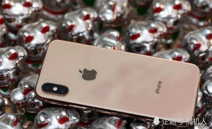 iPhone XSMax又爆新问题:镜头出现奇怪线条
