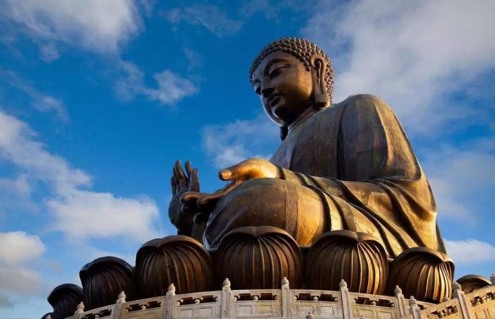 中国10尊巨型佛像,最大的有208米,看到者都有大福报