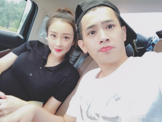 文静直播高调晒娃,却因走光被封号!网友:吴迪管好你老婆吧!