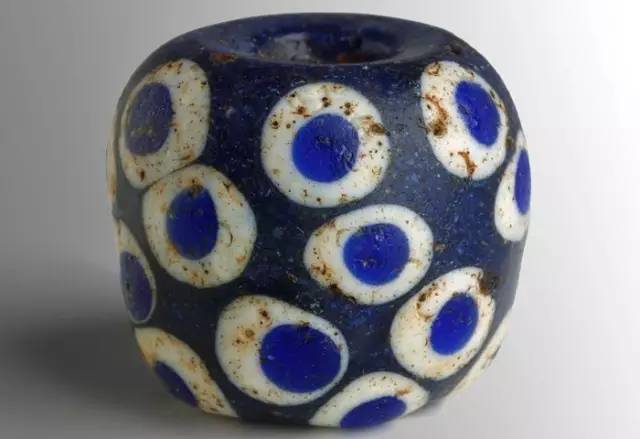 双层蜻蜓眼琉璃珠 公元前500年-公元前200年  地中海盆地,东地中海  1