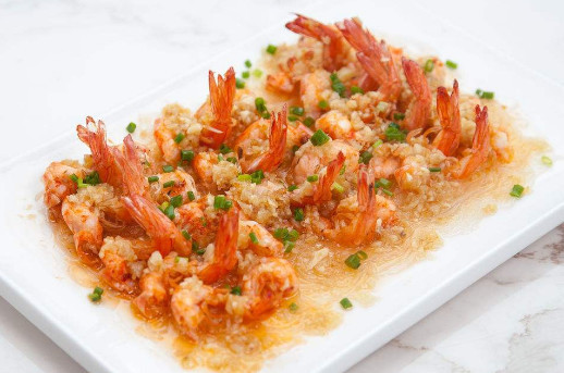 炒菜时什么时候放蒜最合适?30年经验大厨告诉