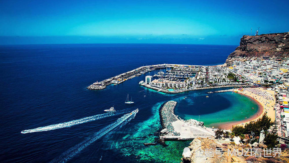 欧洲小岛1个月发生270次地震,每年却能吸引1