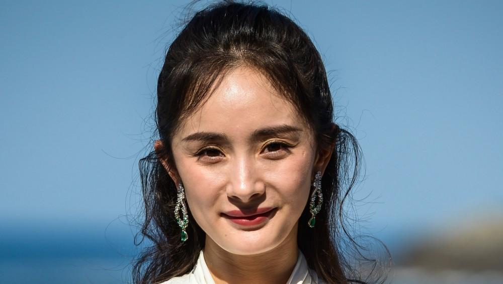 唐嫣杨幂baby的外网未修图,大家觉得哪个更好