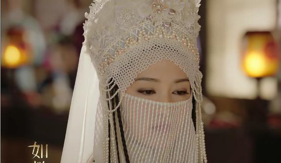 如懿传:寒香见出场,霍建华眼睛都看直了,谁注意到了如懿的表情