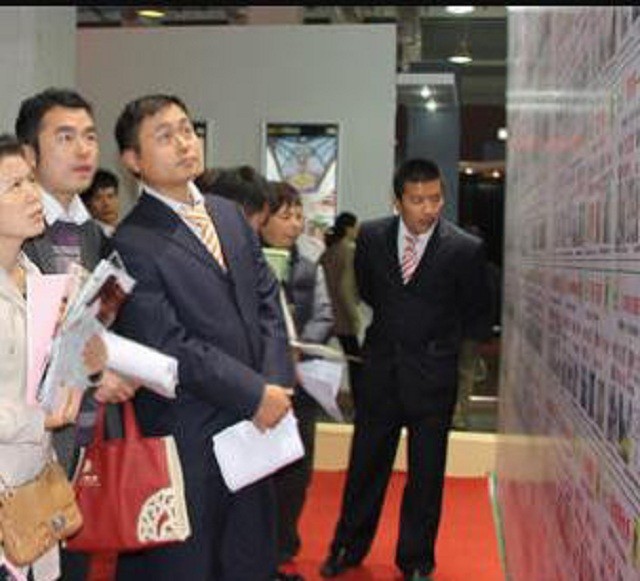 男子被中介骗低价卖房,法院:合同无效,赔违约金