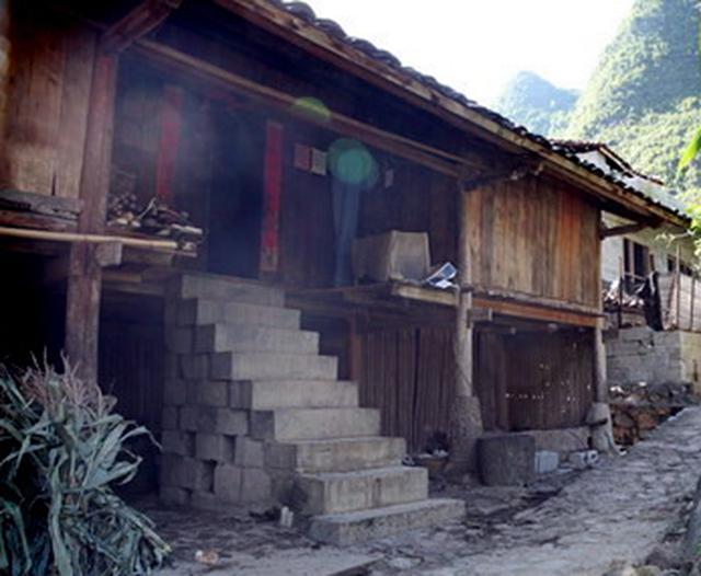 广西干栏式建筑是富有地域特色的典型少数民族民居,与北京四合院