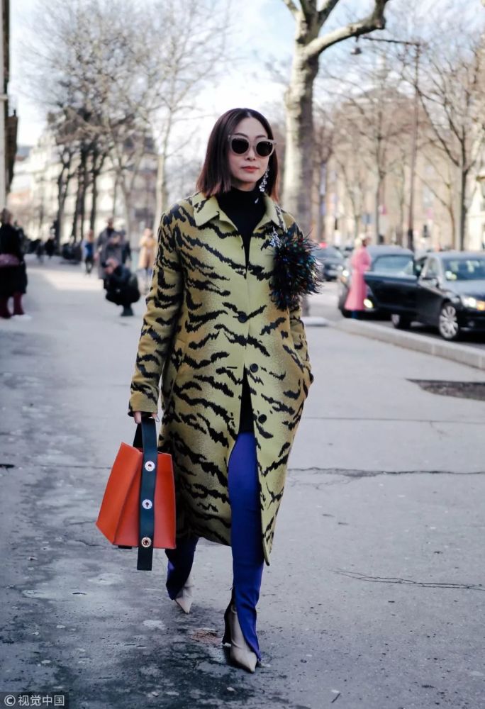 铅笔裤开个衩,才是今秋流行的样子