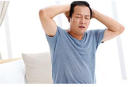 长沙58岁大叔突然头痛以为是感冒,不料脑内出