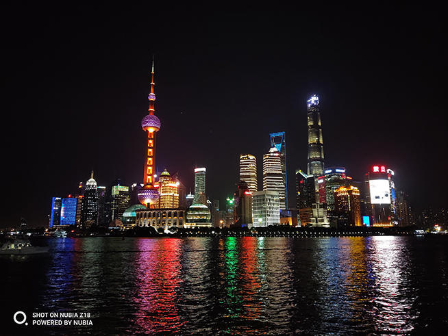 努比亚Z18视频评测:颜值出色 AI相机成像出众