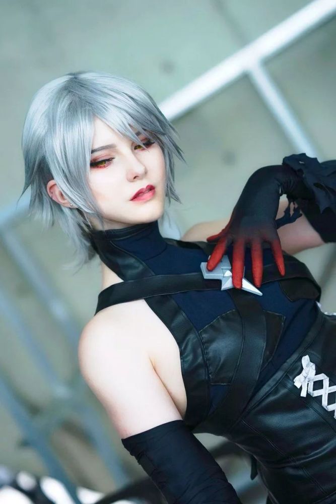 库巴公主恶魔战士乳量爆表 一周大师级cosplay赏