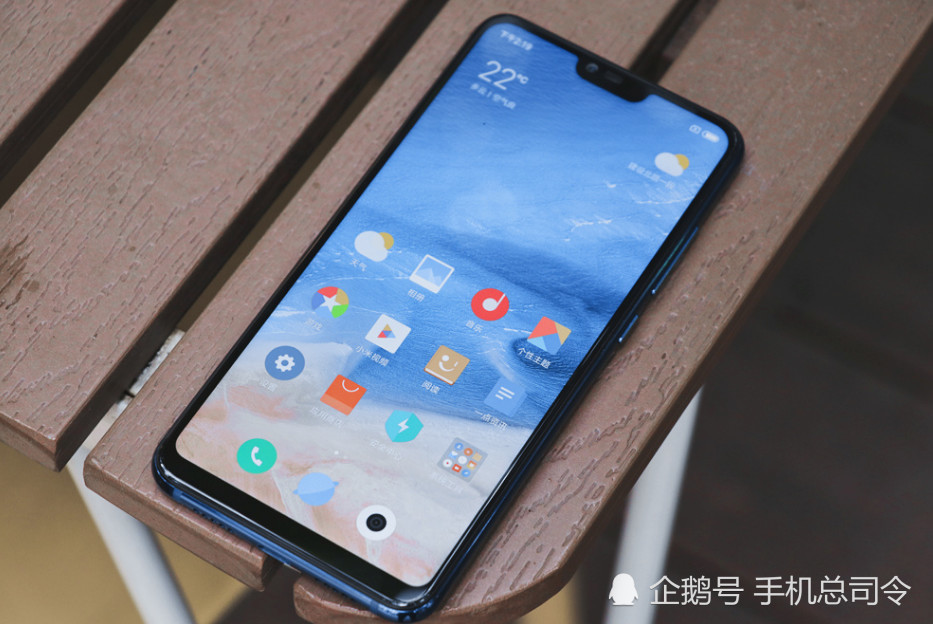 同样是1399元,荣耀8X吊打小米8青春版?看完对