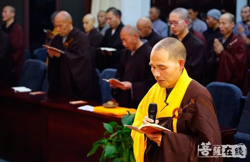 居士入寺光有恭敬心可不够,还得懂规矩