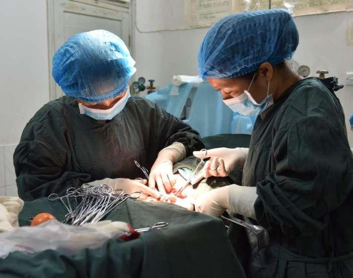 孕妇怀孕6个月腹痛,最后引产胎儿,都是大意忽