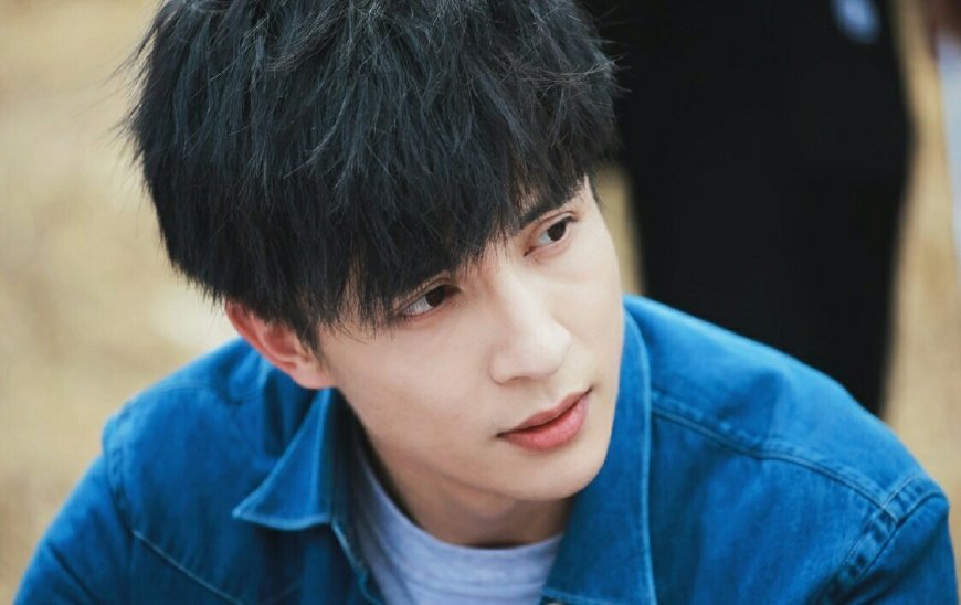 唱歌很简单?我们一起来回顾这些年华晨宇和薛