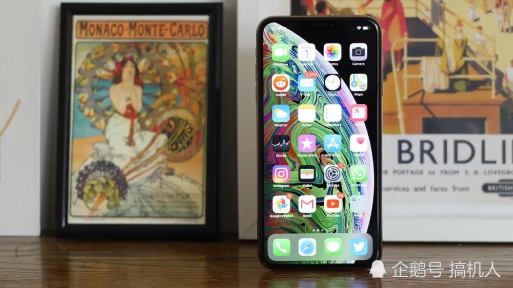 铁杆安卓用户眼中的iPhone XSMax:价格不配卖