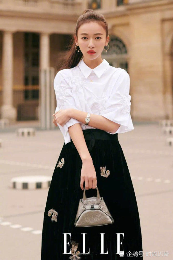 吴谨言到底多少斤?街拍封面堪比大片,筷子腿超