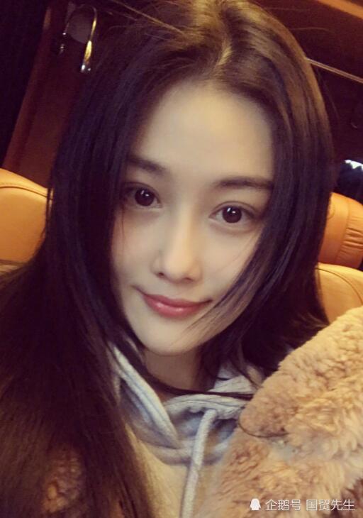 张馨予五年前素颜旧照曝光,不化妆时她长这样