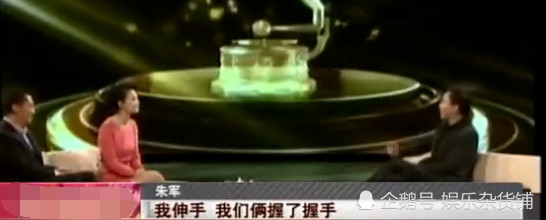 朱军李咏被传在春晚后台打架，朱军回应：搞笑（组图） - 12