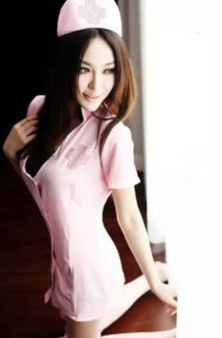 小时候护士美眉用针扎我,长大后我用针扎了回