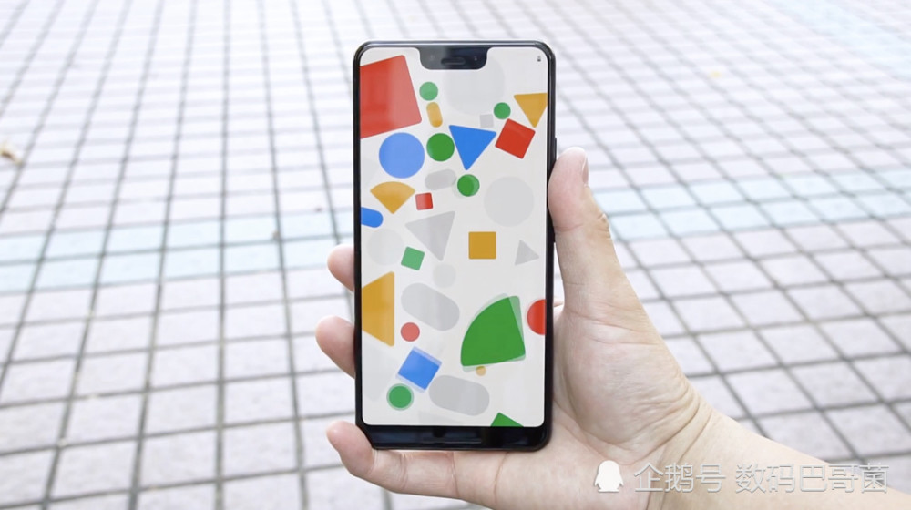 谷歌Pixel 3 XL真机偷跑:宽刘海+大下巴 颜值感