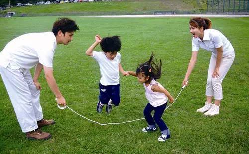 一年级孩子写的作文,惊呆了所有人!