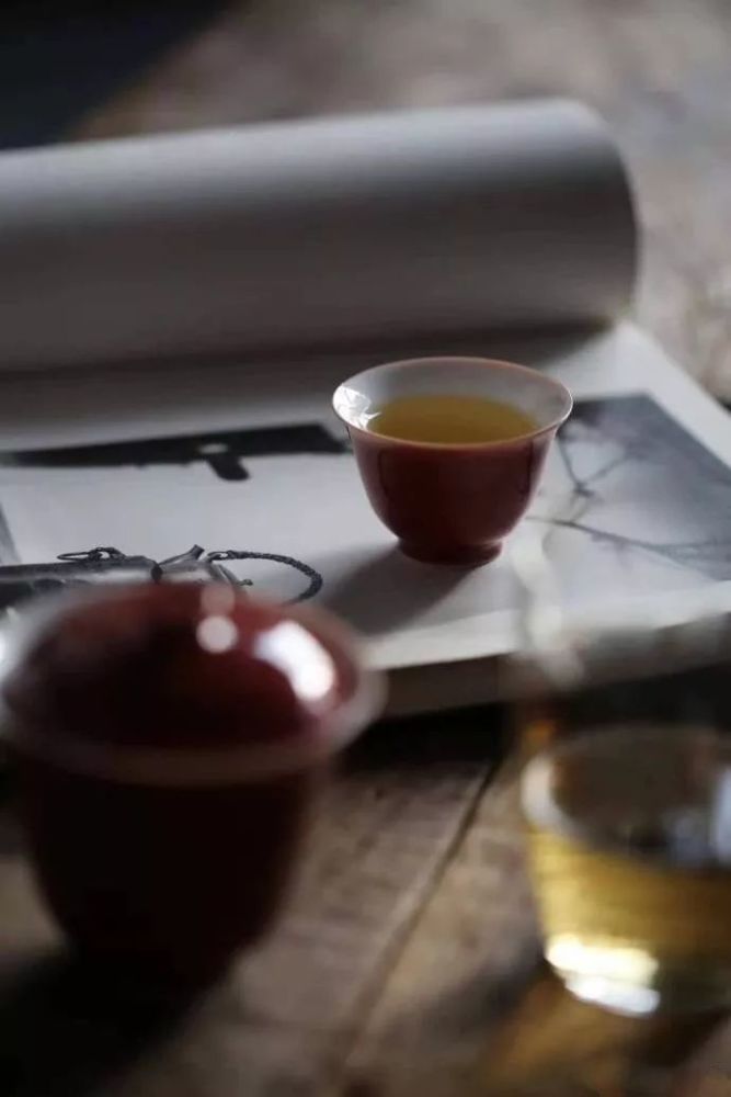 茶,须静下心来细细品味,才不辜负了好茶