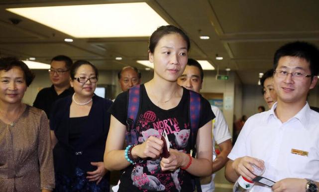 疆女排:新老重炮领衔《¨俱乐部》 国内联赛曾