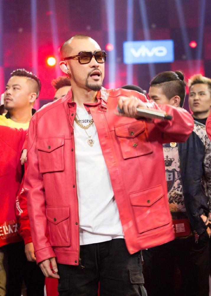 《中国新说唱》结束,mchotdog晒最燃嘻哈风看什么叫