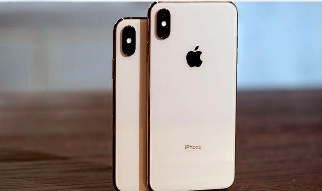 人明明身上没有钱 还分期去买iPhoneXsMax?