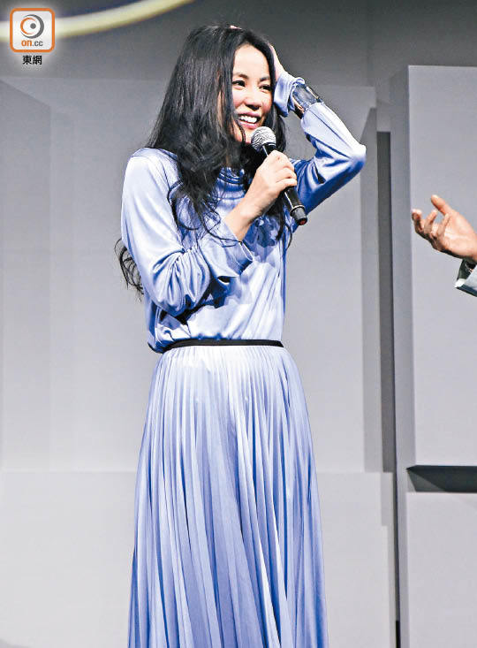 王菲复出开演唱会 谢霆锋妇唱夫随包制作