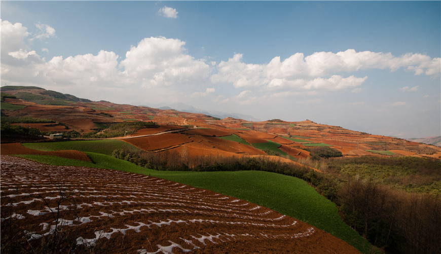 云南东川红土地几月去最美?东川红土地摄影游