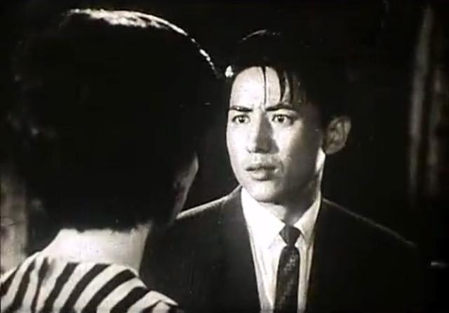 难忘香港恐怖片《红蝙蝠公寓 演员有陈思思高远还有关之琳母亲