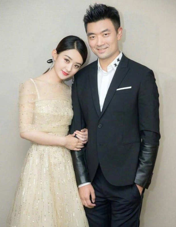 赵丽颖宣布与经纪人黄斌结束合作:我们各自珍