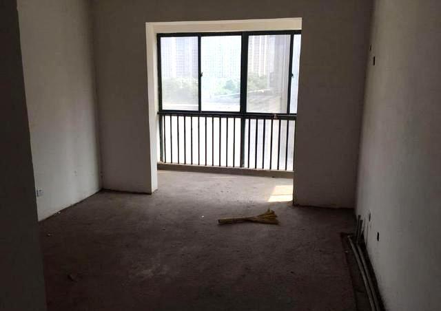 毛坯房照样要交物业费?听售楼经理说完,才知