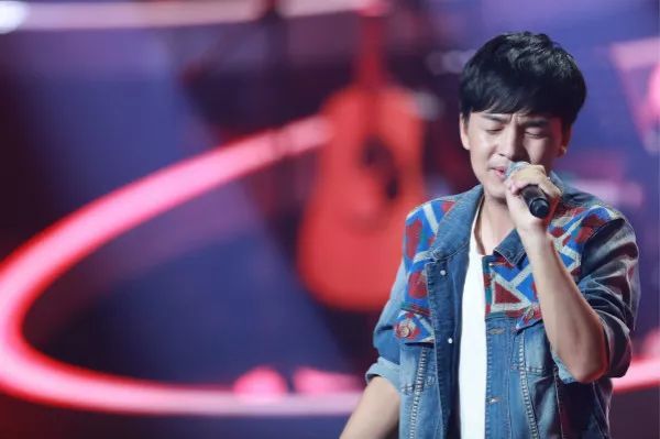 《好声音》李健战队问鼎冠军：那些年夺冠的人，后来都怎么样了？