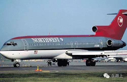 大姐花了2000美元,买了一架旧的波音727,改造