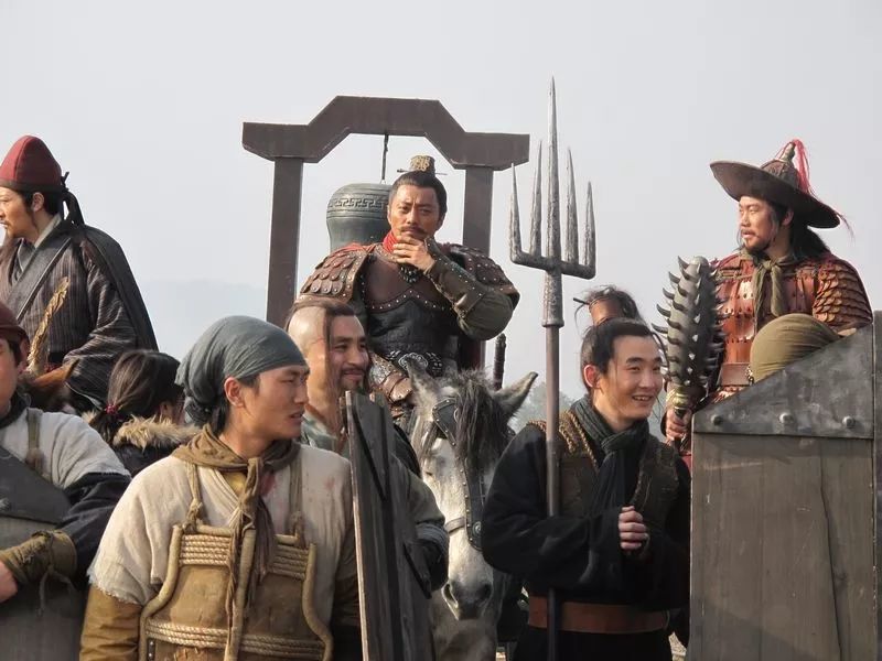 北宋名将之后呼延灼为何要冒着辱没祖先的骂名