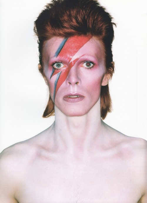 BBC再推大卫鲍伊纪录片，首度公开“宝爷”菜鸟时期罕见视频！