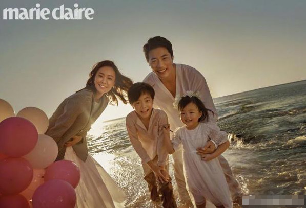 权相佑与妻子结婚10年似新婚，儿子颜值不输老爸妹妹一言难尽