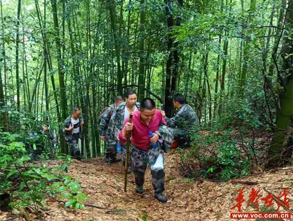 邵阳新宁林业局组织森林扑火队应急拉练提高实
