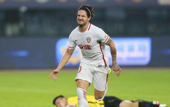 帕托回应和巴甲劲旅绯闻:要留权健完成合同