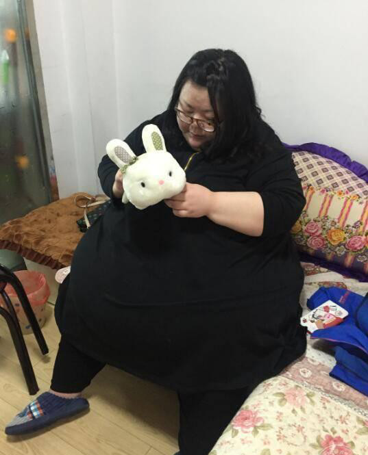 "中国最胖女孩"体重488斤,如今减肥成功,3年减掉300斤