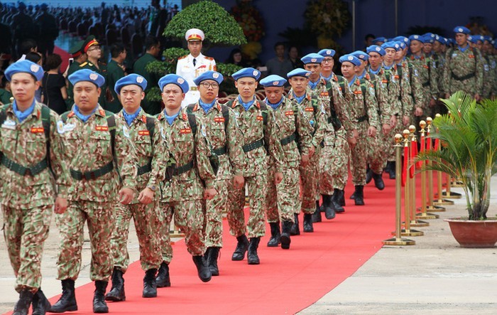 越南首次派出野战医院参与维和,十名年轻女兵