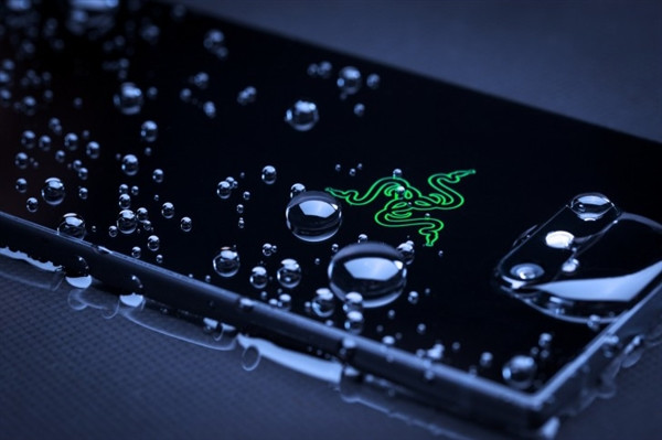 雷蛇razer phone2鲁大师跑分公布:21.9万分!